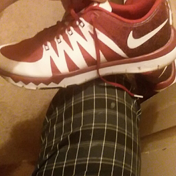 Shoes - Picture 2 of 4